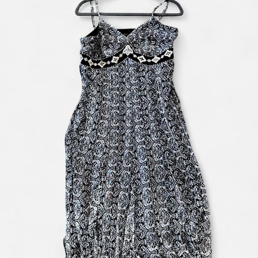 Eci Women's White and Black Dress